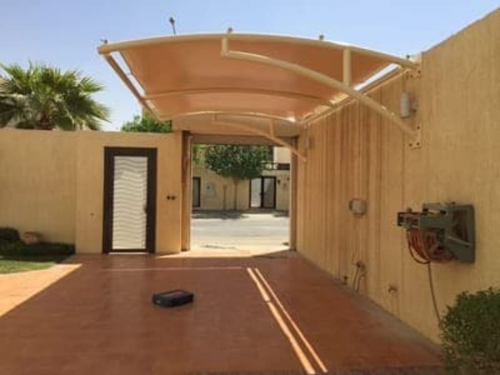 مظلات سيارات الهفوف