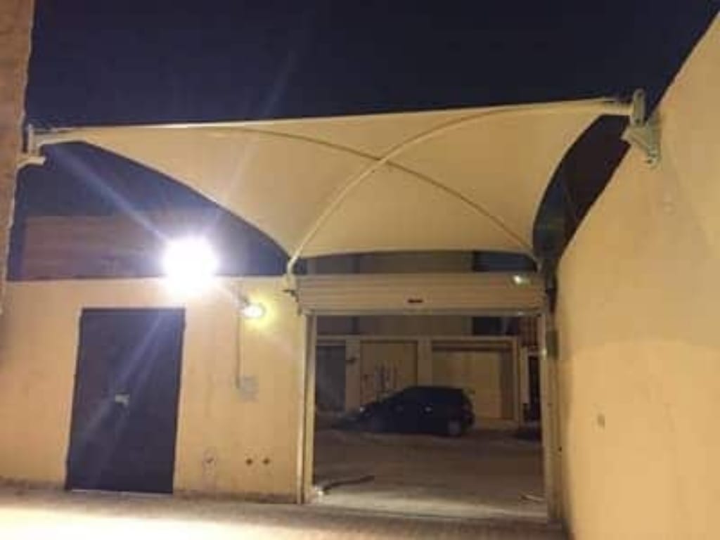 مظلات سيارات الهفوف
